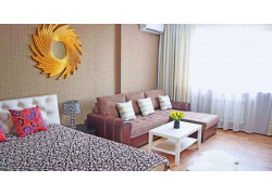 Жилье посуточно - Bishkek Sunny Apartment in the center